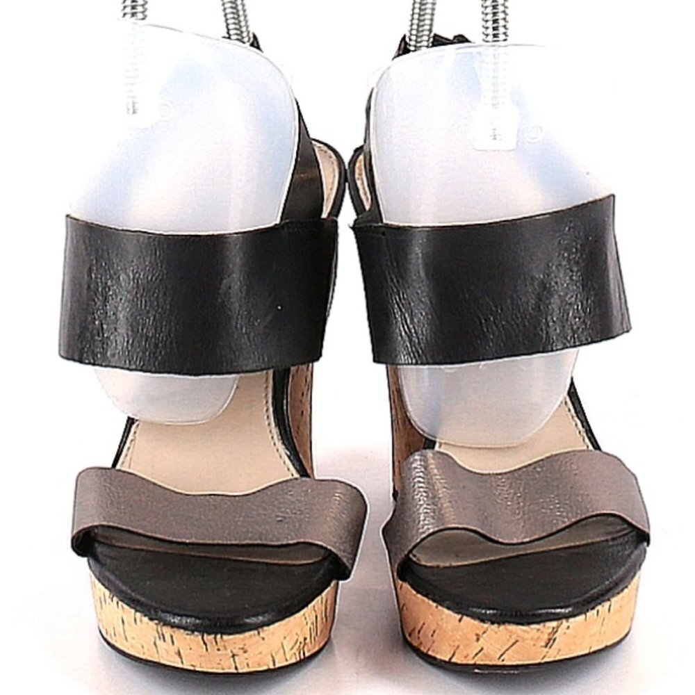 Franco Sarto 2 Tone Wedged‎ Heels 100% Leather Size:7.5 - Picture 2 of 8